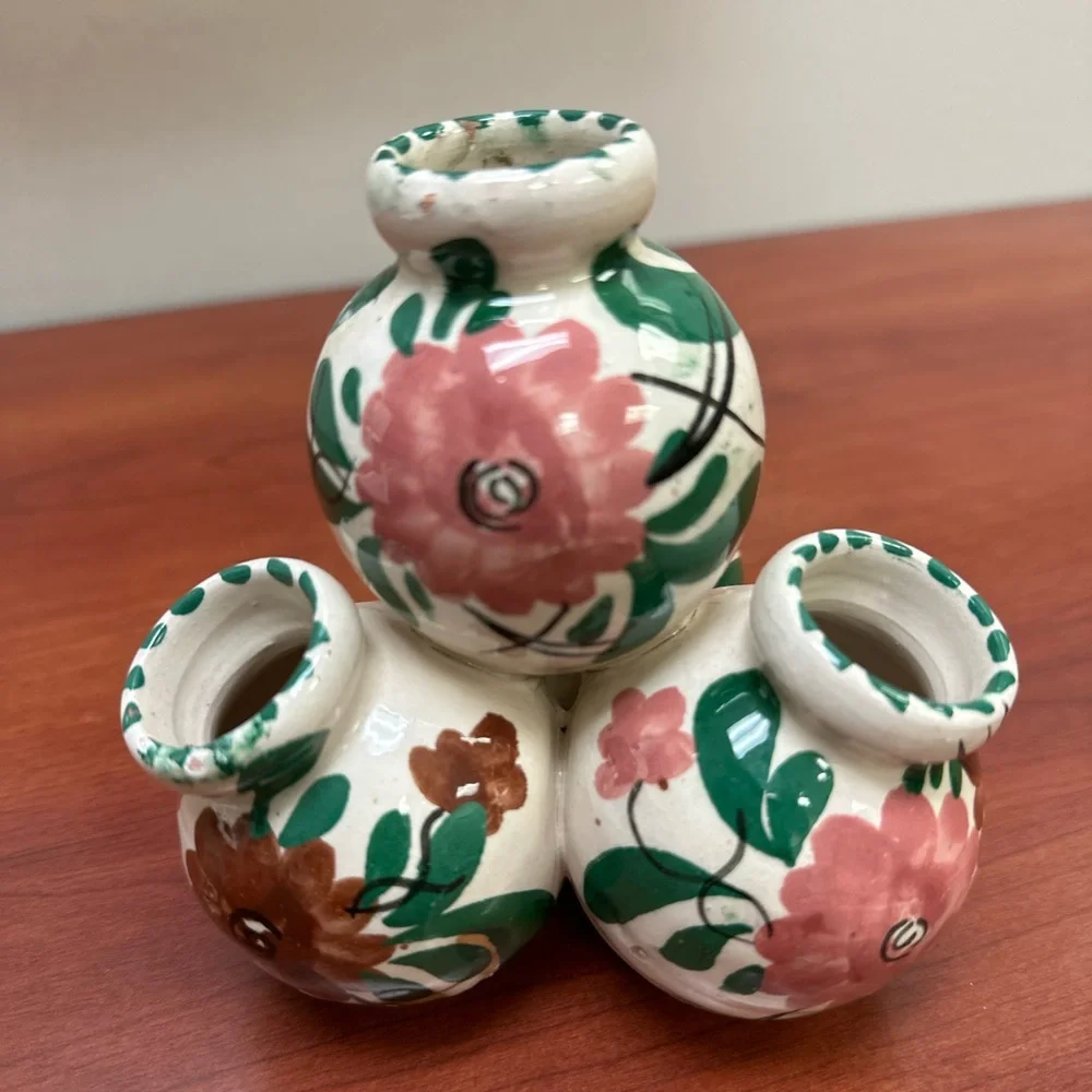 Italian Majolica Multi Bud Hand Made/Painted Ceramic Vase VGUC